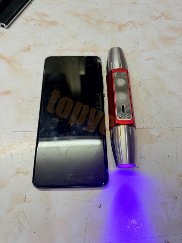 How to Pick Out Full Broken Samsung LCD Screens